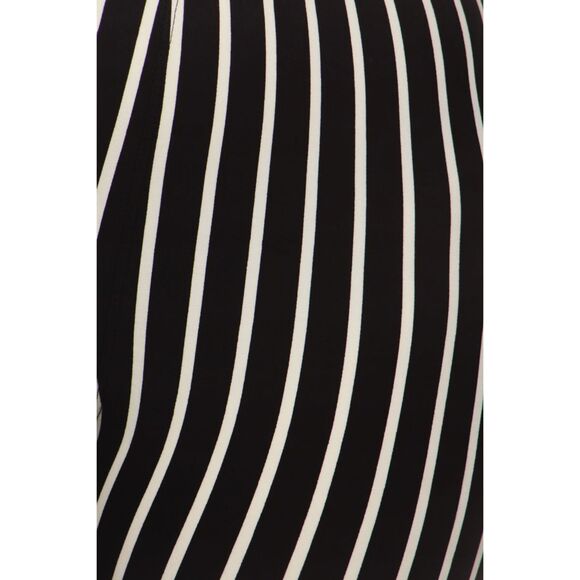 Extra Plus Size Black and White Vertical Pinstripe Leggings‎ - Picture 6 of 9